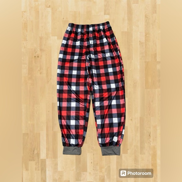 NWOT Women’s Size Medium Plaid Print Polyester Long Sleeve Pajama Set - Picture 7 of 9